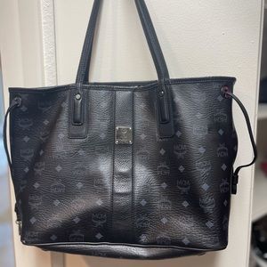 MCM Liz medium reversible shopper